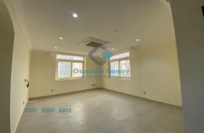 Apartment - 3 Bedrooms - 3 Bathrooms for rent in Najma Street - Najma - Doha