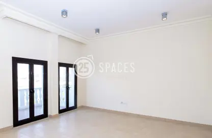 Apartment - 3 Bedrooms - 4 Bathrooms for rent in Carnaval - Qanat Quartier - The Pearl Island - Doha