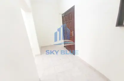 Apartment - 2 Bedrooms - 2 Bathrooms for rent in Ain Khaled - Ain Khaled - Doha