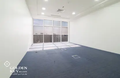 Office Space - Studio - 2 Bathrooms for rent in Hiteen Street - Al Muntazah - Doha