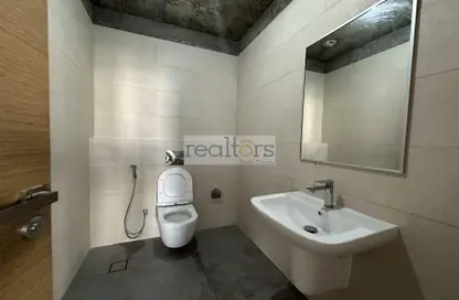 Show Room - Studio - 2 Bathrooms for rent in Al Soudan - Al Soudan - Doha