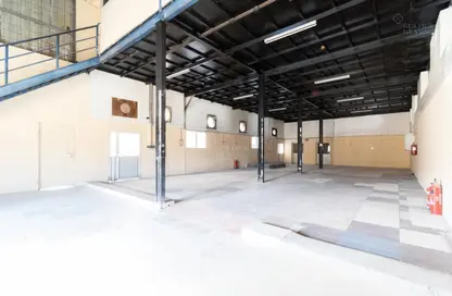 Labor Camp - Studio - 2 Bathrooms for rent in Industrial Area 2 - Industrial Area - Industrial Area - Doha