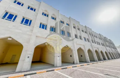 Apartment - 2 Bedrooms - 2 Bathrooms for rent in Al Kheesa - Al Kheesa - Umm Salal Mohammed