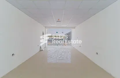 Shop - Studio for rent in Al Samriya - Ash-Shahaniyah - Dukhan Highway