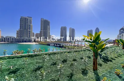 Apartment - 3 Bedrooms - 4 Bathrooms for sale in Gewan Island - The Pearl Island - Doha