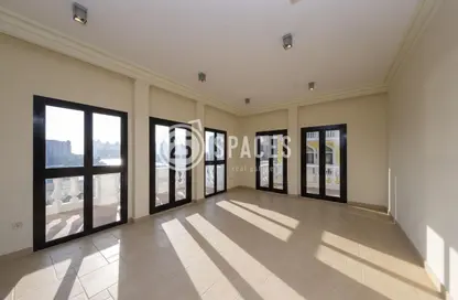 Apartment - 3 Bedrooms - 4 Bathrooms for rent in Carnaval - Qanat Quartier - The Pearl Island - Doha