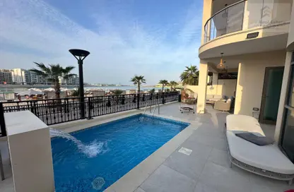 Townhouse - 3 Bedrooms - 4 Bathrooms for rent in Hilton Doha The Pearl Residences - Abraj Quartiers - The Pearl Island - Doha