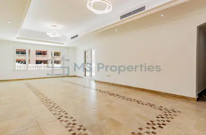 Apartment - 2 Bedrooms - 3 Bathrooms for rent in West Porto Drive - Porto Arabia - The Pearl Island - Doha