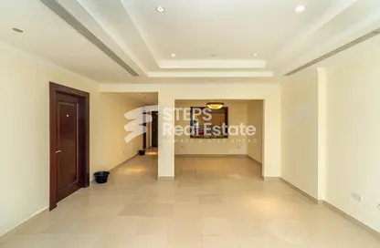 Apartment - 1 Bedroom - 2 Bathrooms for sale in West Porto Drive - Porto Arabia - The Pearl Island - Doha