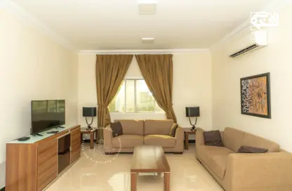 Apartment - 1 Bedroom - 1 Bathroom for rent in Gulf Residence 19 - Gulf Residences - Umm Ghuwailina - Doha