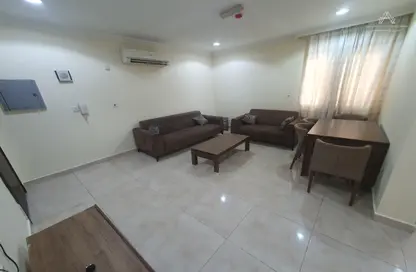 Apartment - 1 Bedroom - 2 Bathrooms for rent in Doha Al Jadeed - Doha