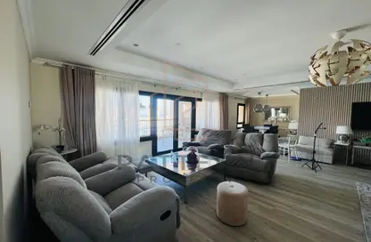 Apartment - 3 Bedrooms - 4 Bathrooms for rent in Porto Arabia - The Pearl Island - Doha