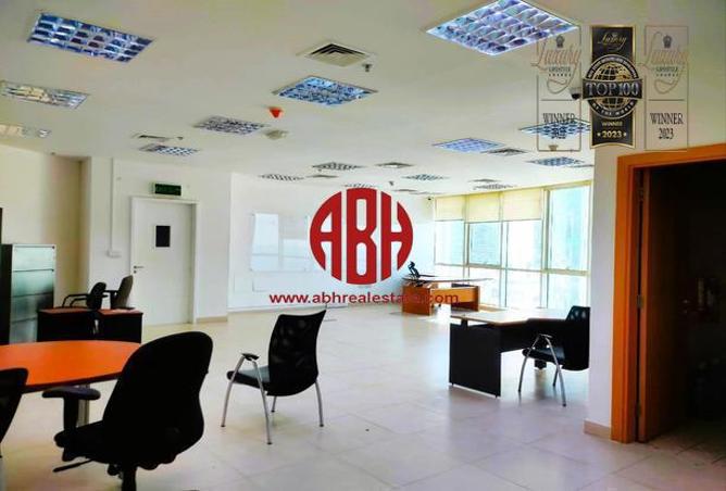 Office Space - Studio - 2 Bathrooms for rent in West Bay Tower - West Bay - West Bay - Doha