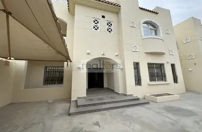 Villa - 5 Bedrooms - 6 Bathrooms for rent in Al Thumama - Al Thumama - Doha