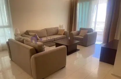 Apartment - 2 Bedrooms - 3 Bathrooms for rent in Viva West - Viva Bahriyah - The Pearl Island - Doha