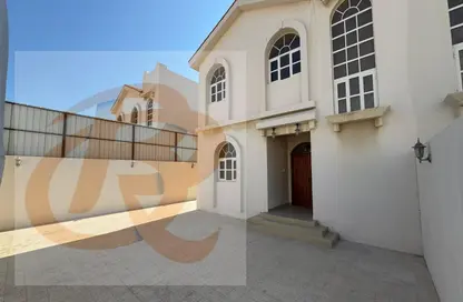 Apartment - 4 Bedrooms - 3 Bathrooms for rent in Abdul Rahman Bin Jassim Street - Mesaieed Road - Al Wakra