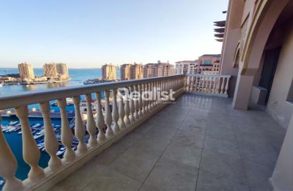 Apartment - 3 Bedrooms - 4 Bathrooms for sale in Tower 8 - Porto Arabia - The Pearl Island - Doha