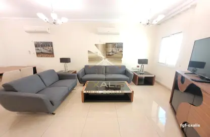 Apartment - 3 Bedrooms - 3 Bathrooms for rent in Musheireb Tower - Musheireb - Musheireb - Doha