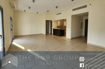 Apartment - 3 Bedrooms - 4 Bathrooms for rent in Qanat Quartier - The Pearl Island - Doha