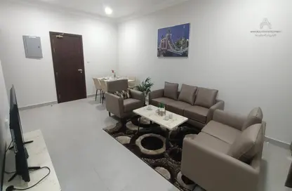 Apartment - 2 Bedrooms - 2 Bathrooms for rent in Al Muntazah Street - Al Muntazah - Doha