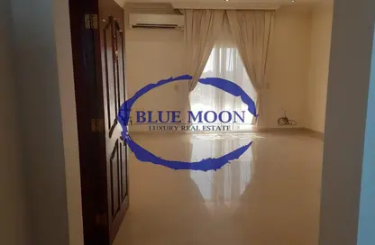 Apartment - 3 Bedrooms - 2 Bathrooms for rent in OqbaBin Nafie Steet - Old Airport Road - Doha