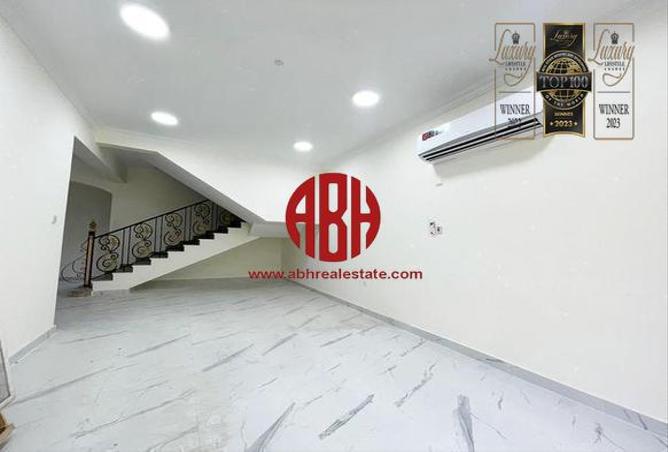 Villa - 6 Bedrooms - 5 Bathrooms for rent in Al Shafi Compound - Al Rayyan - Doha