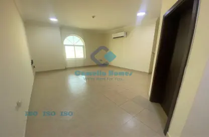 Apartment - 3 Bedrooms - 2 Bathrooms for rent in Salaja Street - Doha Al Jadeed - Doha