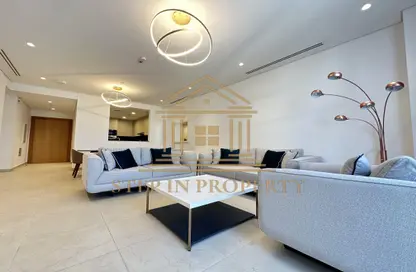 Apartment - 2 Bedrooms - 4 Bathrooms for rent in Floresta Gardens - Floresta Gardens - The Pearl Island - Doha