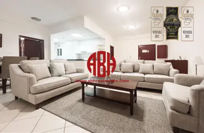 Apartment - 1 Bedroom - 2 Bathrooms for rent in Musheireb Tower - Musheireb - Musheireb - Doha