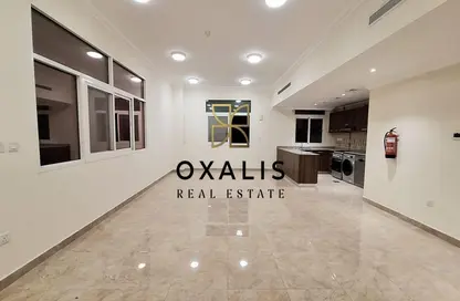 Apartment - 2 Bedrooms - 3 Bathrooms for rent in Regency Residence Fox Hills 2 - Lusail