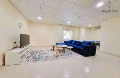 Apartment - 2 Bedrooms - 2 Bathrooms for rent in Al Sadd Road - Al Sadd - Doha