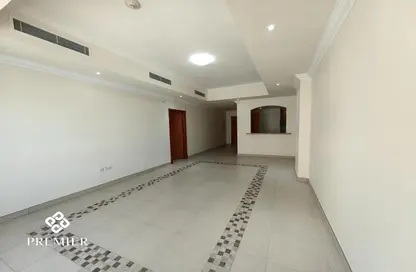 Apartment - 1 Bedroom - 2 Bathrooms for rent in East Porto Drive - Porto Arabia - The Pearl Island - Doha