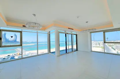 Apartment - 2 Bedrooms - 3 Bathrooms for sale in Gewan Island - The Pearl Island - Doha