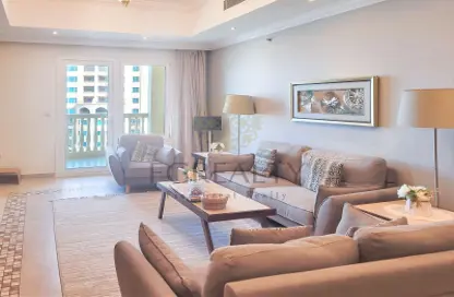 Apartment - 2 Bedrooms - 3 Bathrooms for sale in West Porto Drive - Porto Arabia - The Pearl Island - Doha