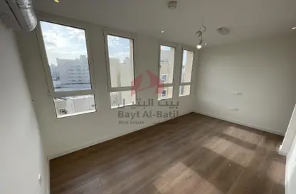 Apartment - 2 Bedrooms - 1 Bathroom for rent in Al Khalidiya Street - Najma - Doha