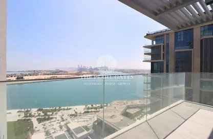 Apartment - 2 Bedrooms - 3 Bathrooms for sale in Lusail City - Lusail