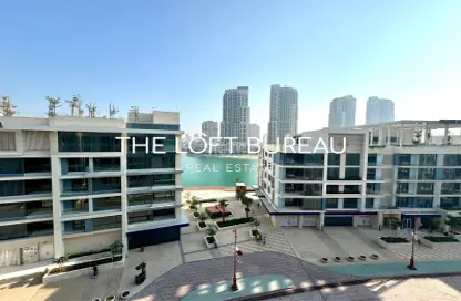 Apartment - 1 Bedroom - 2 Bathrooms for sale in Gewan Island - The Pearl Island - Doha