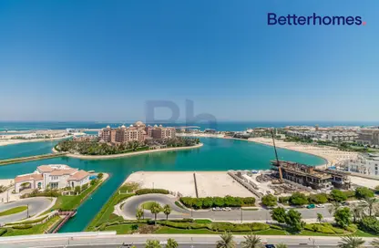 Apartment - Studio - 1 Bathroom for rent in Tower 17 - Porto Arabia - The Pearl Island - Doha