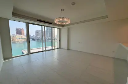 Apartment - 1 Bedroom - 2 Bathrooms for rent in Gewan Island - The Pearl Island - Doha