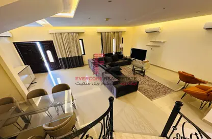 Compound - 4 Bedrooms - 4 Bathrooms for rent in Al Maamoura - Al Maamoura - Doha