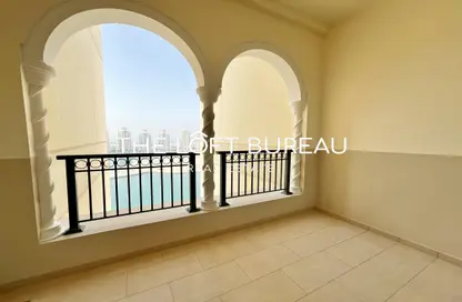 Apartment - 3 Bedrooms - 3 Bathrooms for rent in Viva East - Viva Bahriyah - The Pearl Island - Doha