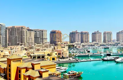 Apartment - 2 Bedrooms - 3 Bathrooms for rent in Porto Arabia - The Pearl Island - Doha