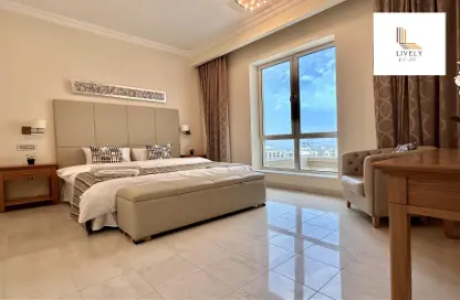 Apartment - 2 Bedrooms - 3 Bathrooms for rent in Viva West - Viva Bahriyah - The Pearl Island - Doha