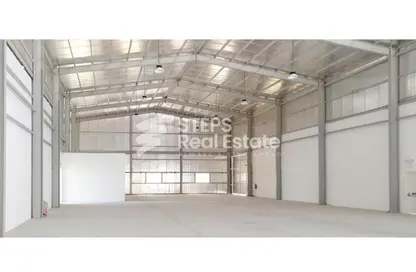 Warehouse - Studio - 6 Bathrooms for sale in East Industrial Street - Birkat Al Awamer - Al Wakra