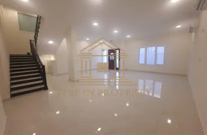 Compound - 7 Bedrooms for rent in Al Markhiya Street - Al Markhiya - Doha