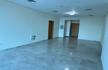 Apartment - 2 Bedrooms - 3 Bathrooms for rent in Zig Zag Tower B - Zig Zag Towers - West Bay - Doha