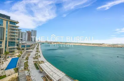 Apartment - 3 Bedrooms - 4 Bathrooms for sale in Lusail City - Lusail