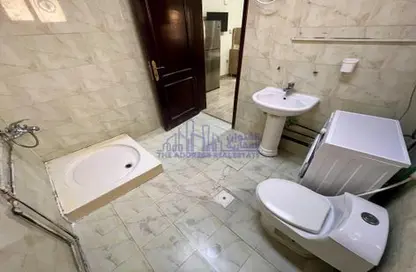 Apartment - 1 Bathroom for rent in Street 870 - Al Duhail South - Al Duhail - Doha