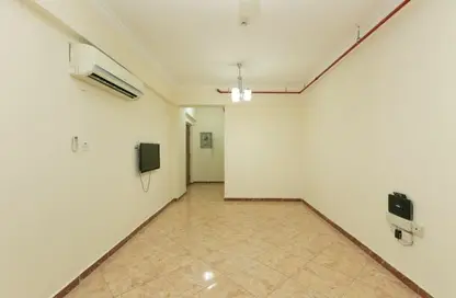 Apartment - 3 Bedrooms - 2 Bathrooms for rent in EB23 - Musheireb - Musheireb - Doha