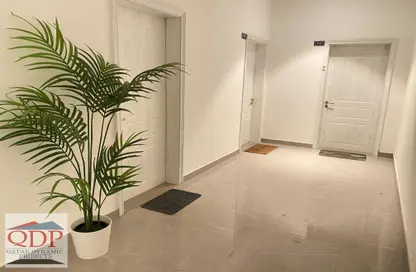 Compound - Studio - 1 Bathroom for rent in Al Rabiah Garden - Al Aziziyah - Al Aziziyah - Doha